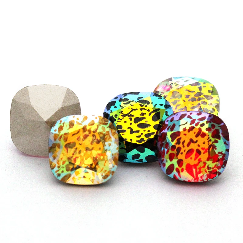 Квадратные блестящие стразы K9 с острым основанием для украшения одежды платья