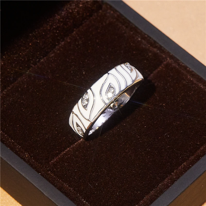 Модное изысканное Сверкающее кольцо с белыми листьями из циркония женское
