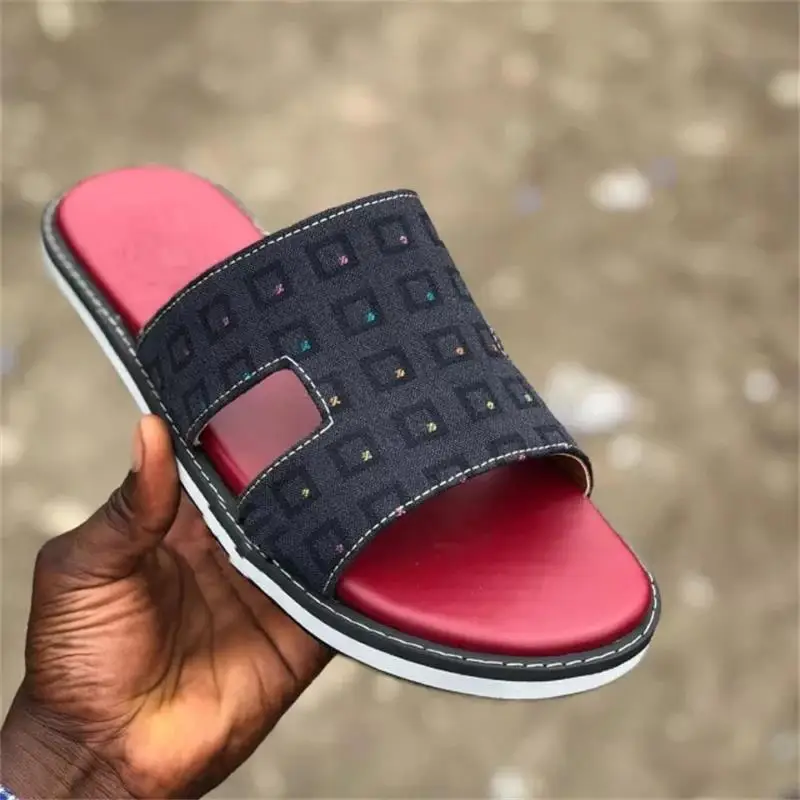 

2021 New Men's Shoes Fashion Casual Daily Classic Red Soles Black Plaid Canvas Open Toe Flat Heel Comfortable Sandals 3KC242