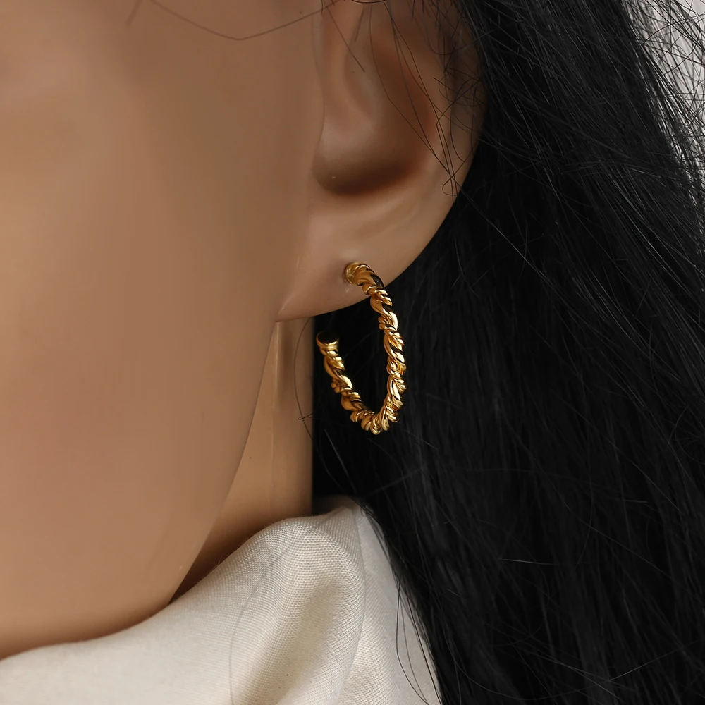 Женские серьги-кольца с серебряной дугой летние | Украшения и аксессуары