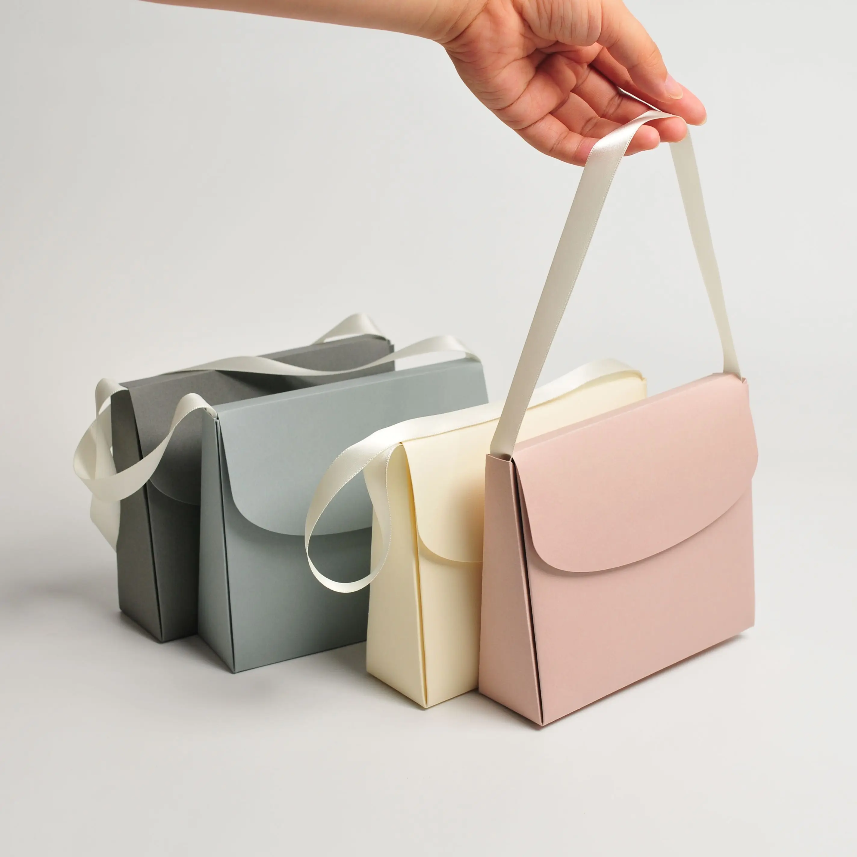 New Creative Mini Gift Bag Box for Party Baby Shower Paper jewelry Chocolate bags Package/Wedding Favours candy bag