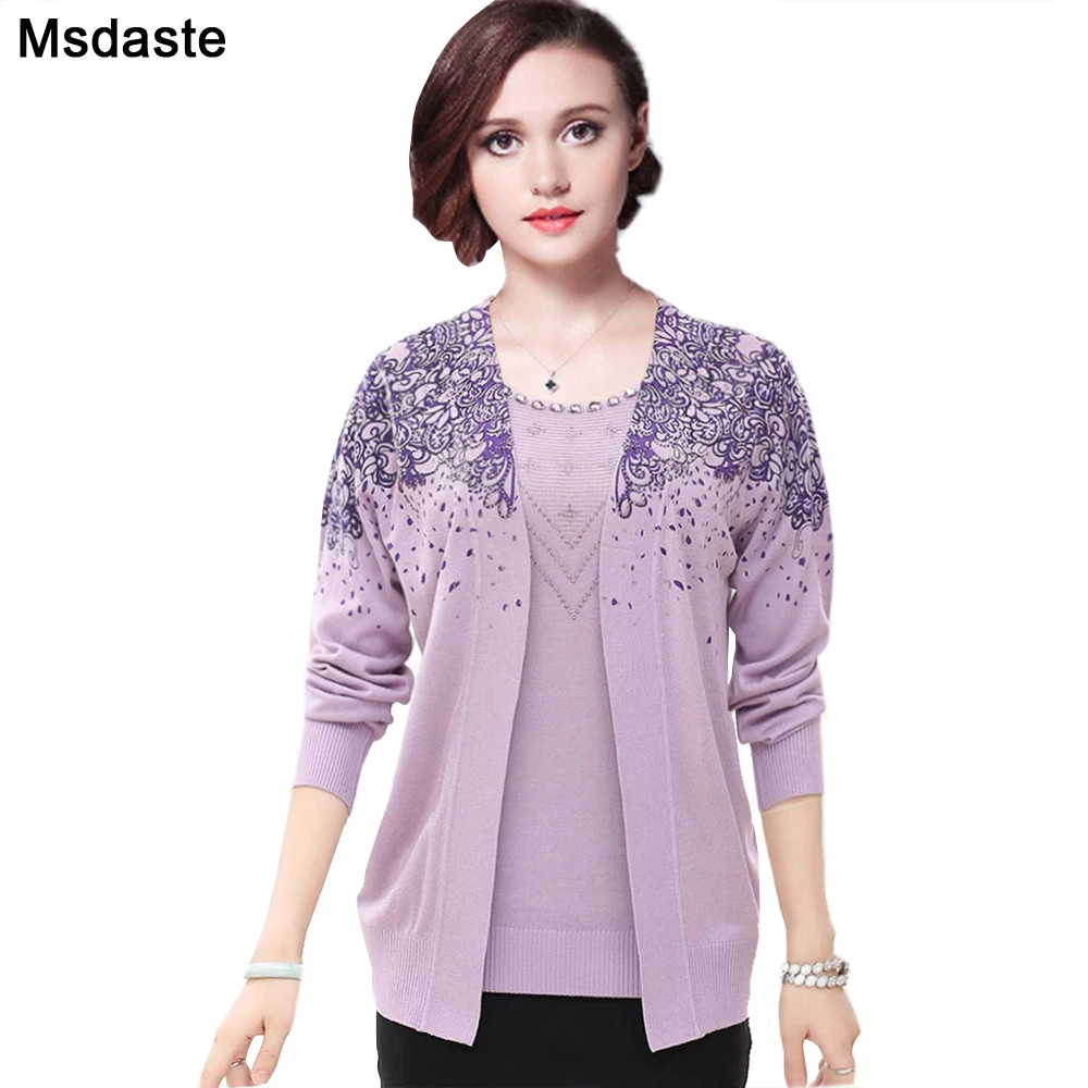 Женский комплект из двух предметов свитер с цветочным принтом футболка и блузка