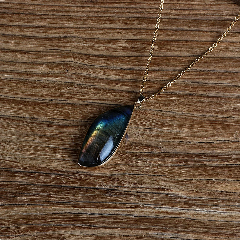 

Fashion Natural Labradorite Necklaces & Pendants S Shaped Sunlight Energy Stone Female Moonstone Necklaces Women Jewelry Collier