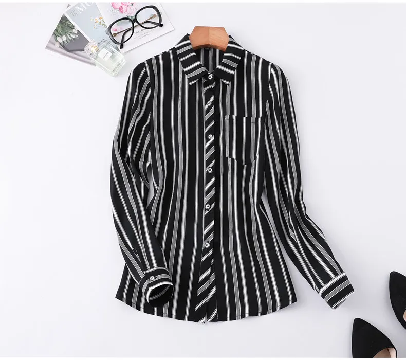 Профессиональная рубашка в красную и белую полоску для офиса женская с длинным