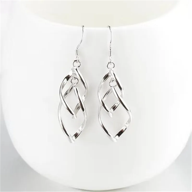 Модные Элегантные корейские витые волнистые ретро серьги ювелирные изделия для