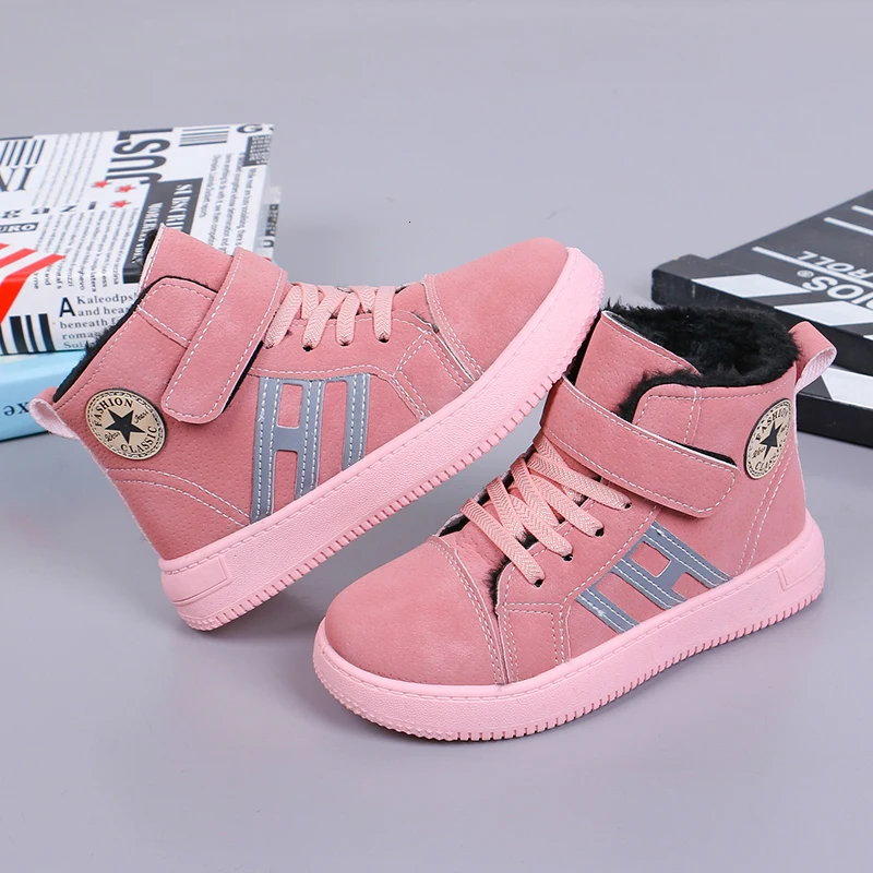 Зимние детские новые модные ботинки с мягкой подошвой на липучке