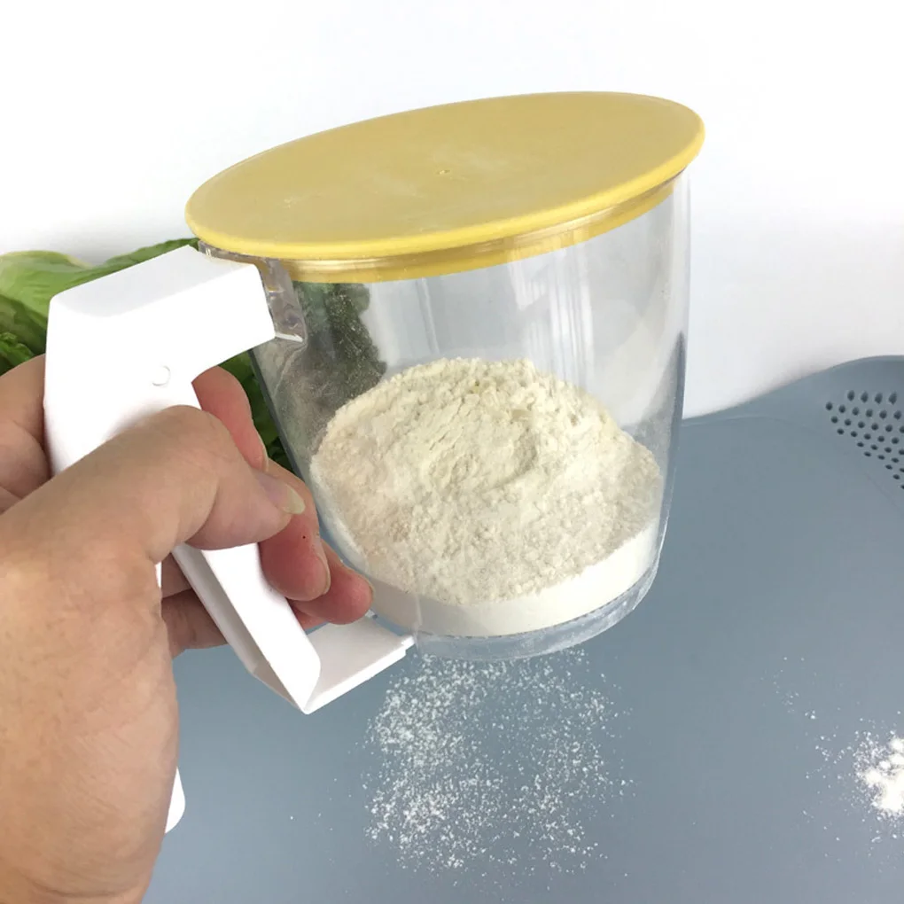 

Hand-held Cup Flour Sifter Powder Mesh Sieve Plastic Flour Strainer Baking Supplies Tools with Lid at The Bottom Sieve Flour