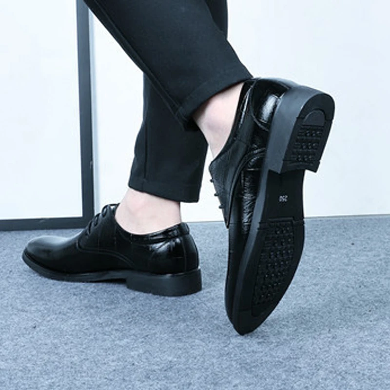 Новинка Мужская официальная обувь из искусственной кожи Модельные туфли на