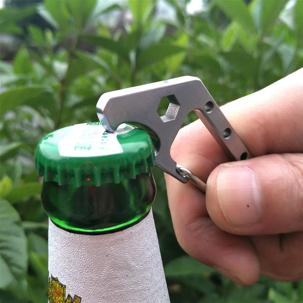 

Carabiner Tactical Pocket Buckle Keychain Bottle Opener Outdoor Survival Multi Tools High Hardness Outdoor Climbing Accessories