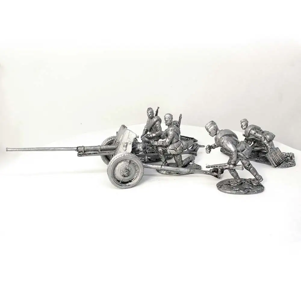 Модель противотанковой пушки 45 мм (обр1942 г) с расчетом Красная армия СССР 1943-45 гг -