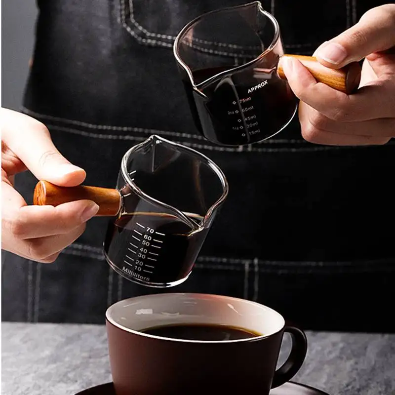 

2021 Wooden Handle Coffee Cup Creative Sharing Pot Double Mouth Mug Glass Measuring Cup Household Kitchen Supplies New