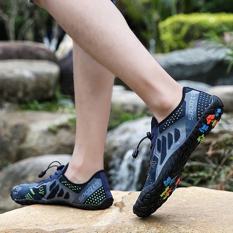 Спортивная обувь Женская водонепроницаемая мужские пляжные сандалии дышащая