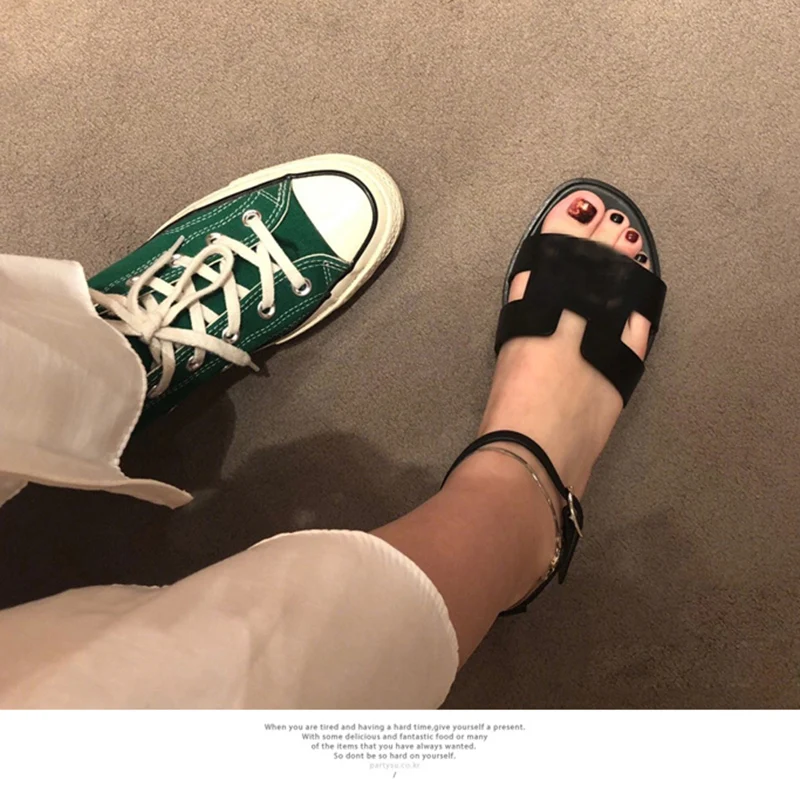 

vallu 2020 summer new minimalist sandals Outdoor sandals beach temperament college students wild simple flat shoes beach outdoo