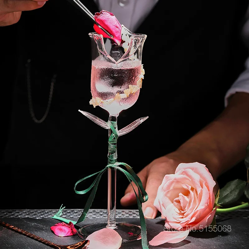 

2022 Инс интернет знаменитости Роза Кубок Коктейльная чашка для бара Специальный ресторан десерты еда стеклянная посуда цветок смешивание б...