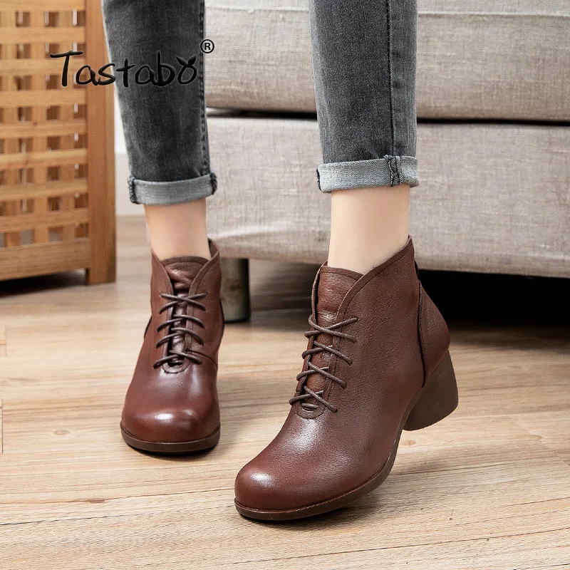 Женские ботинки из натуральной кожи на толстом каблуке ботильоны шнуровке