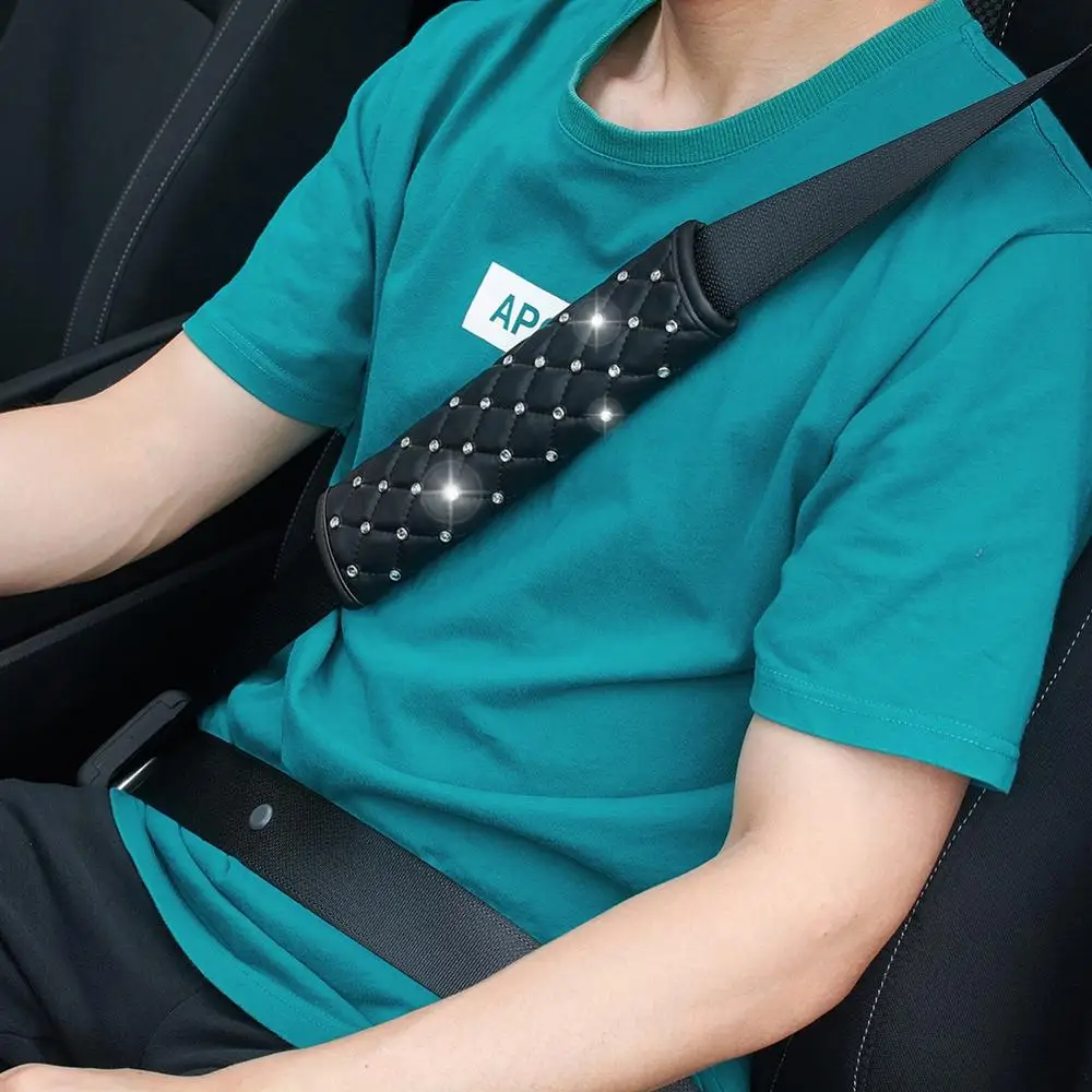 

2 шт. Bling чехол на автомобильный ремень безопасности подплечники защиты с украшением в виде кристаллов Стразы обивка автомобильные аксессуа...