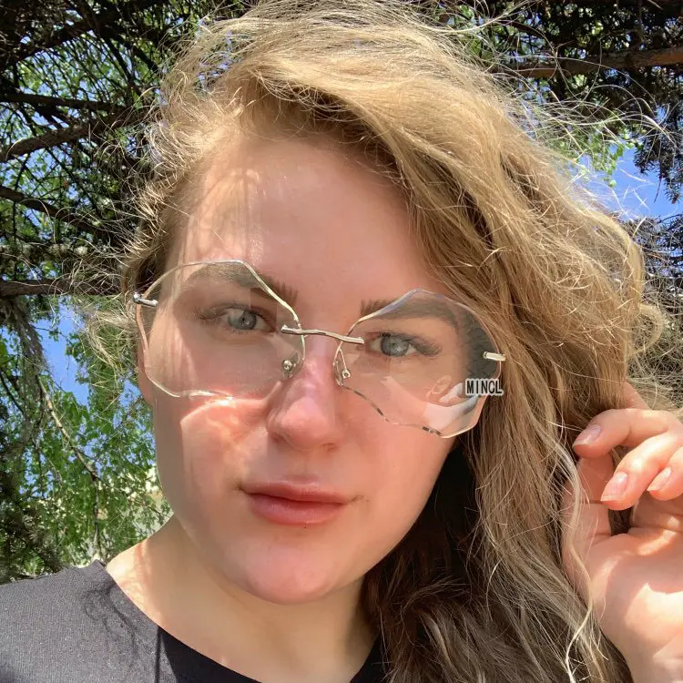 Новые солнцезащитные очки без оправы женские облачные морские линзы