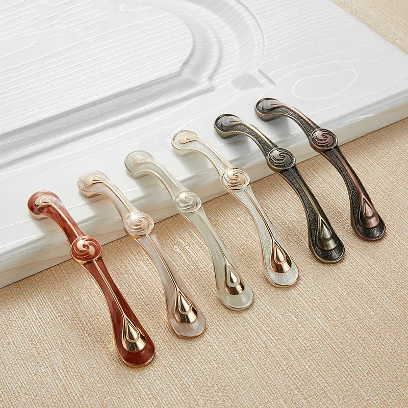 Зеленый/красный Бронзовый кухонный шкаф | Обустройство дома