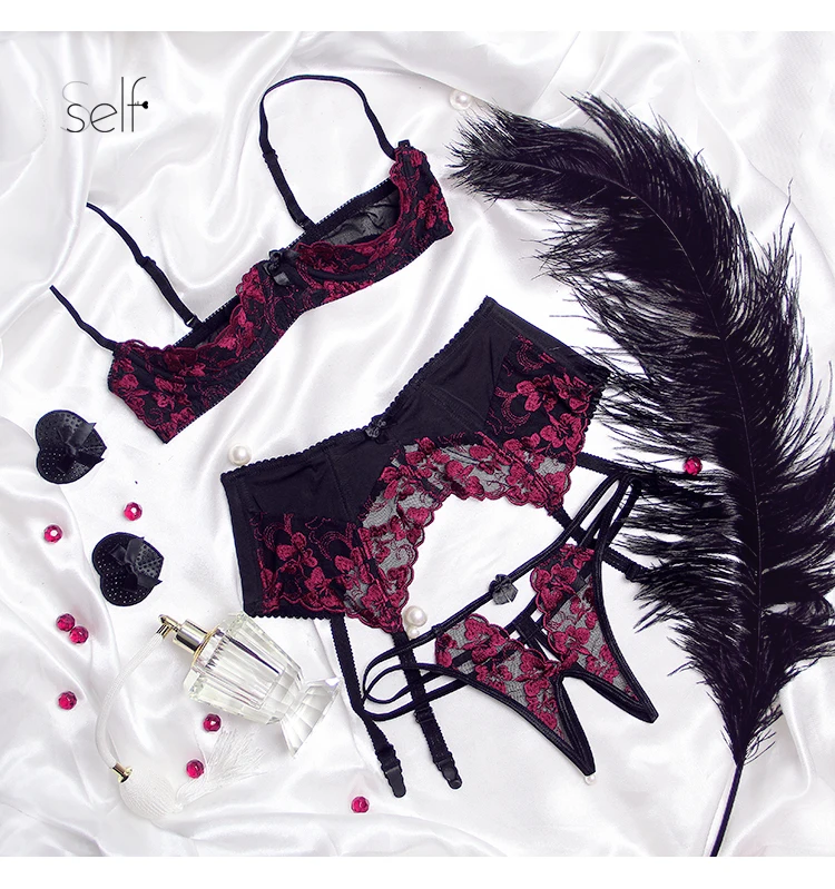 

Velvet Gold Embroidery Open Crotch Garter Thong Underwire Cupless Bra Lingerie Underwear Suspenders Set for Women Intimates