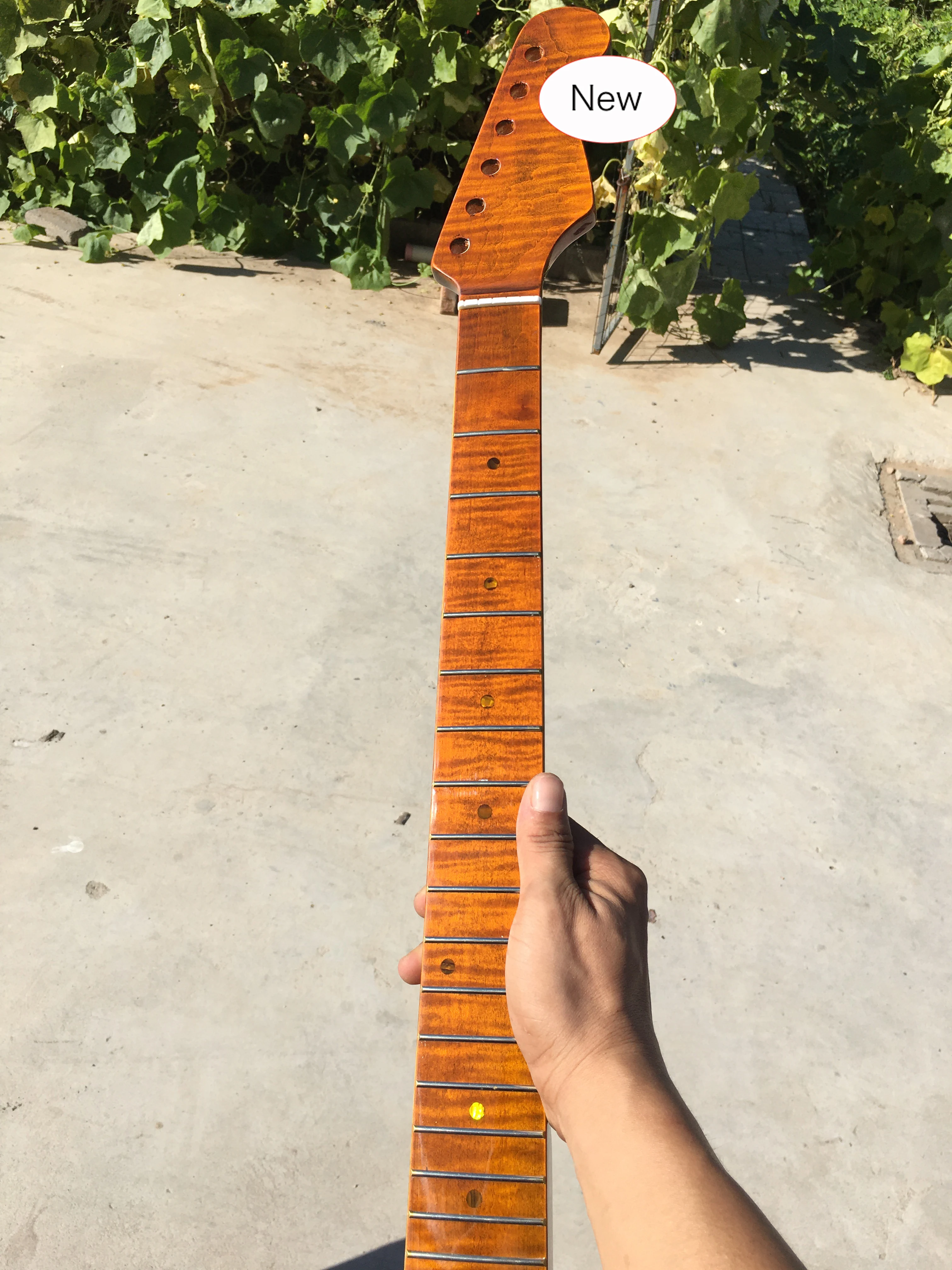 

Tiger Flame Maple Guitar Neck 21Fret 25.5inch Pearl Dot Inlay Bolt on Heel DIY guitar