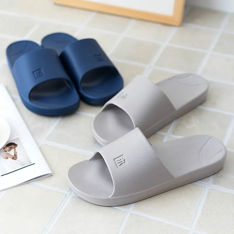 

Сандалии для мужчин; Летние домашние шлепанцы на нескользящей мягкой подошве для ванной обувь размера плюс женские комнатные домашние тапо...