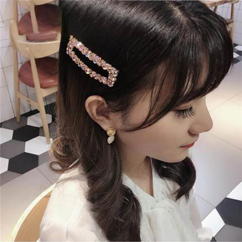 

1PC Fashion Geometric Triangle Shape Shiny Crystal Rhinestones Hairpins Women Hair Clips Barrettes Hair Styling Accessories