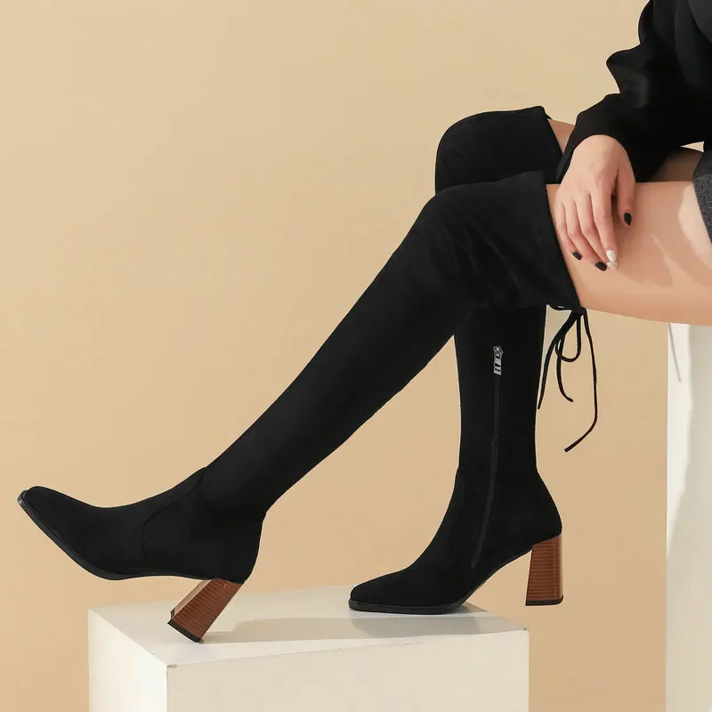 

Женские ботфорты из искусственной флока, привлекательные модные эластичные сапоги на молнии, женская обувь на толстом высоком каблуке с кв...