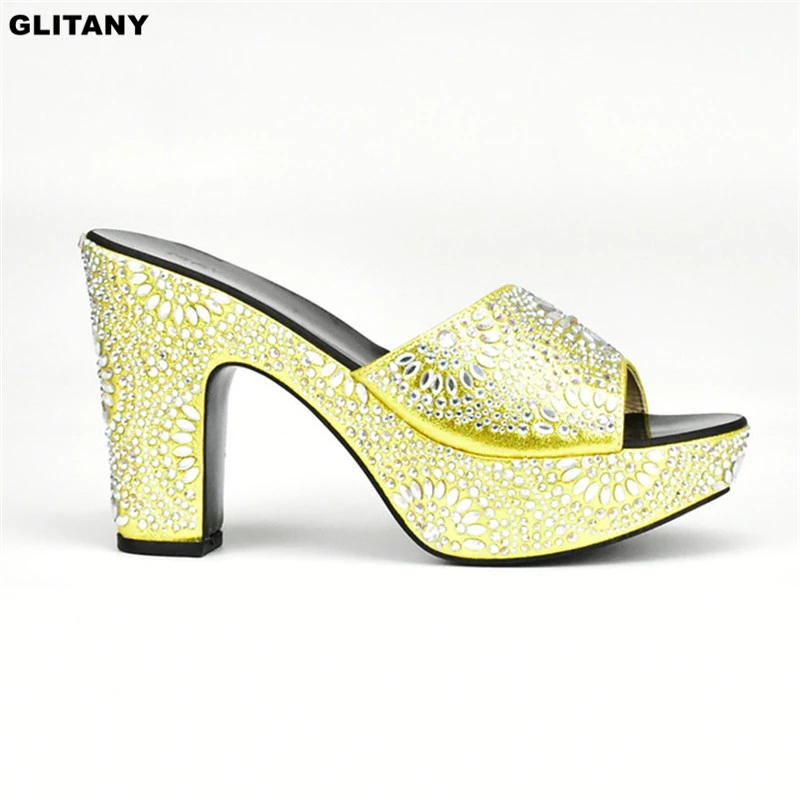 Новейшая модель Пикантные женские туфли-лодочки на низком каблуке Женские