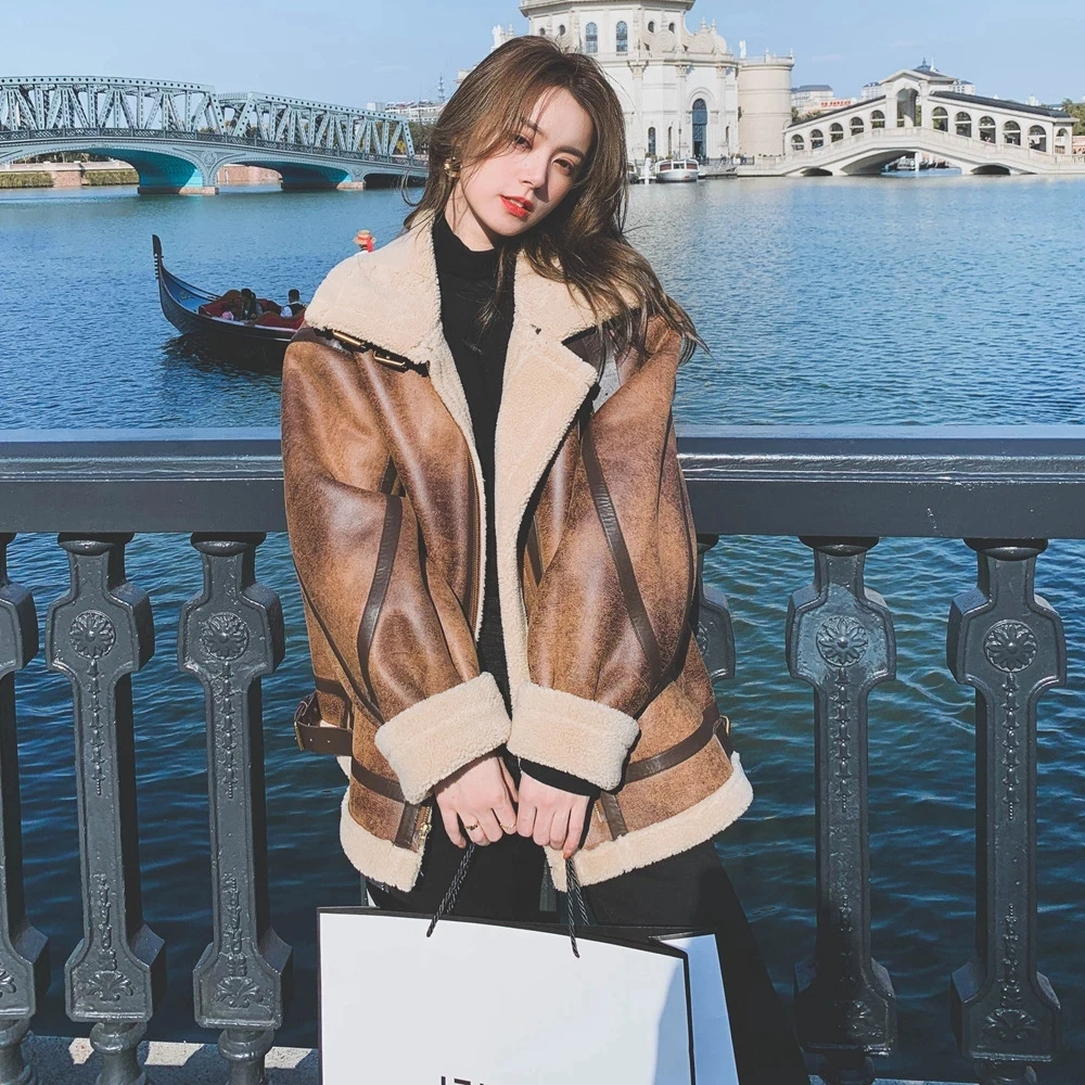 Женская мотоциклетная куртка из искусственной кожи с длинным рукавом на молнии |