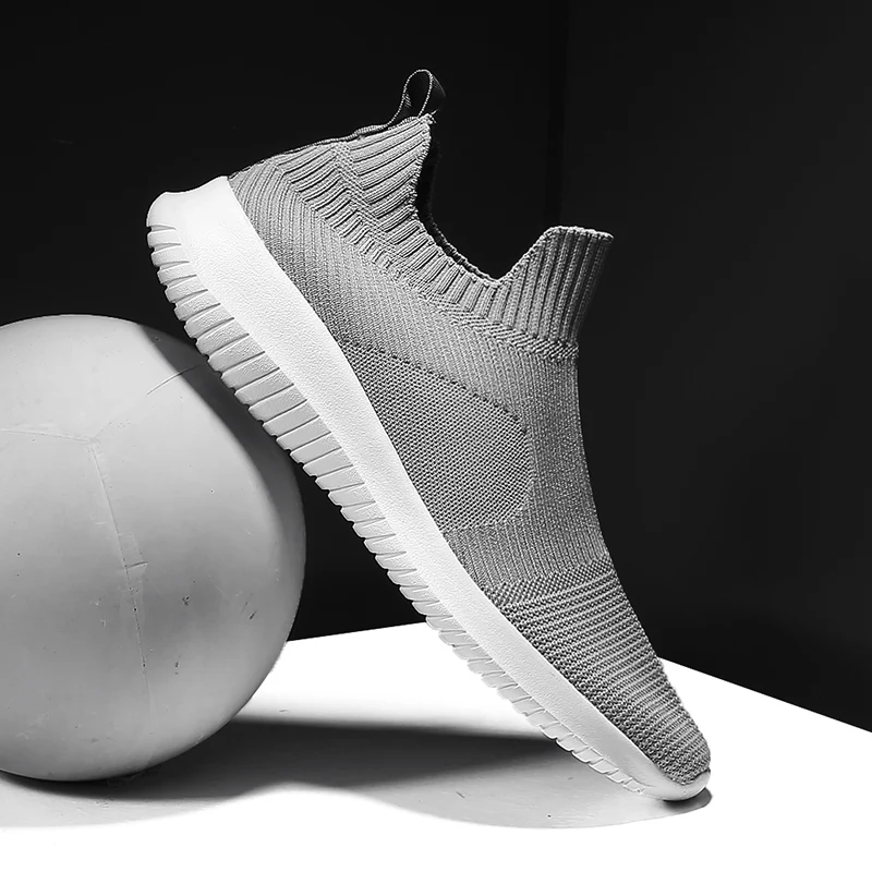 

Solid White Fashion Knitting Casual Shoes Men Super Light Breathable Stretch Socks Sneakers Slip On Tenis Masculino Black Zapato