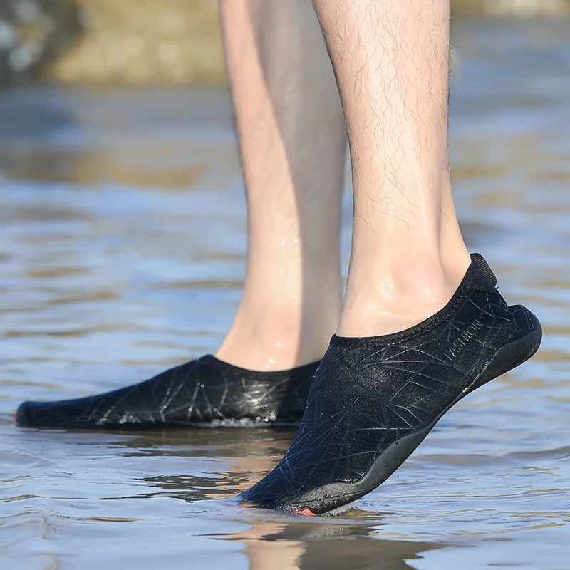 

Water Sports Unisex Sneakers Swimming Shoes Aqua Seaside Beach Surfing Slippers Upstream Light Athletic Footwear For Men Women