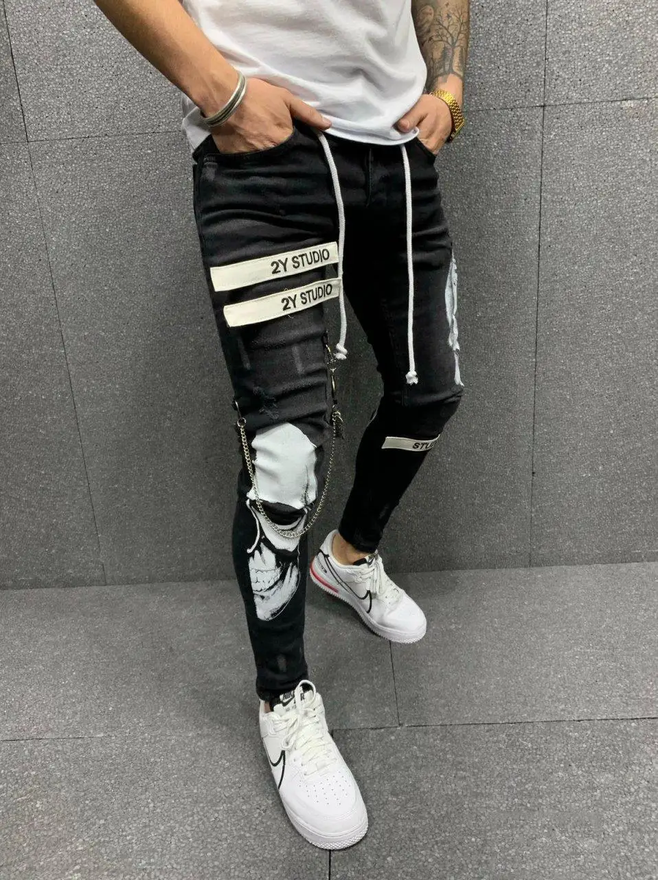 

Black Jean Special Print With Piercing Denim