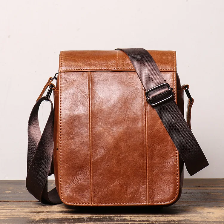 Винтажные вертикальные мужские сумки мессенджеры из натуральной кожи простая