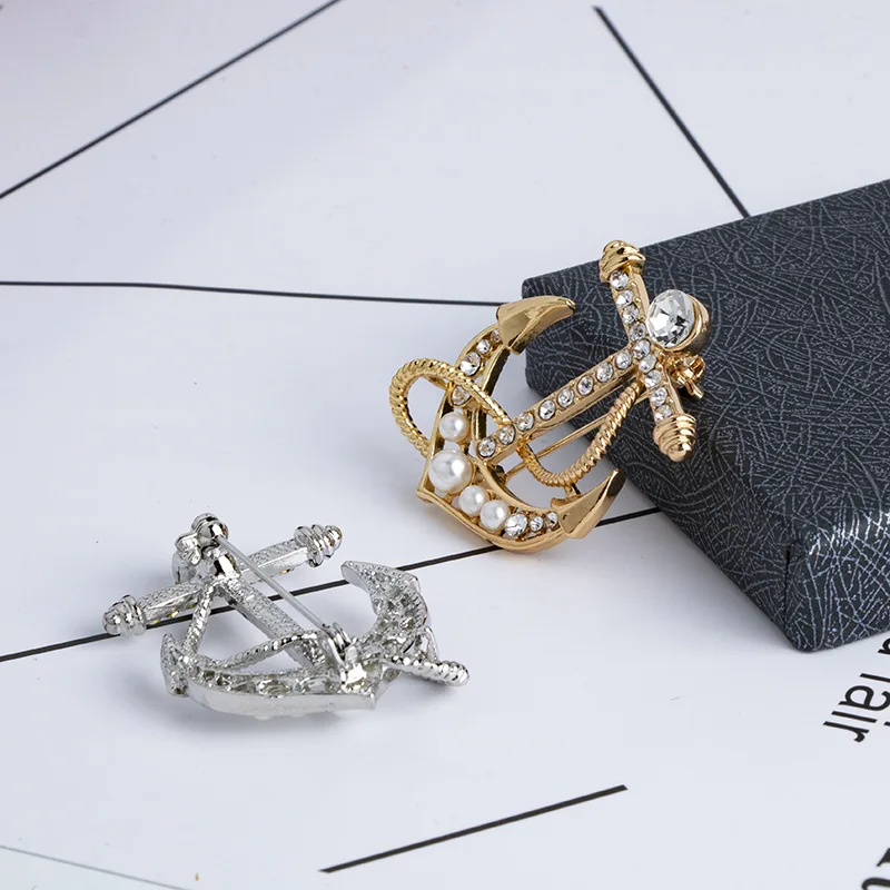 Мужская брошь-якорь с металлическим рулем | Украшения и аксессуары