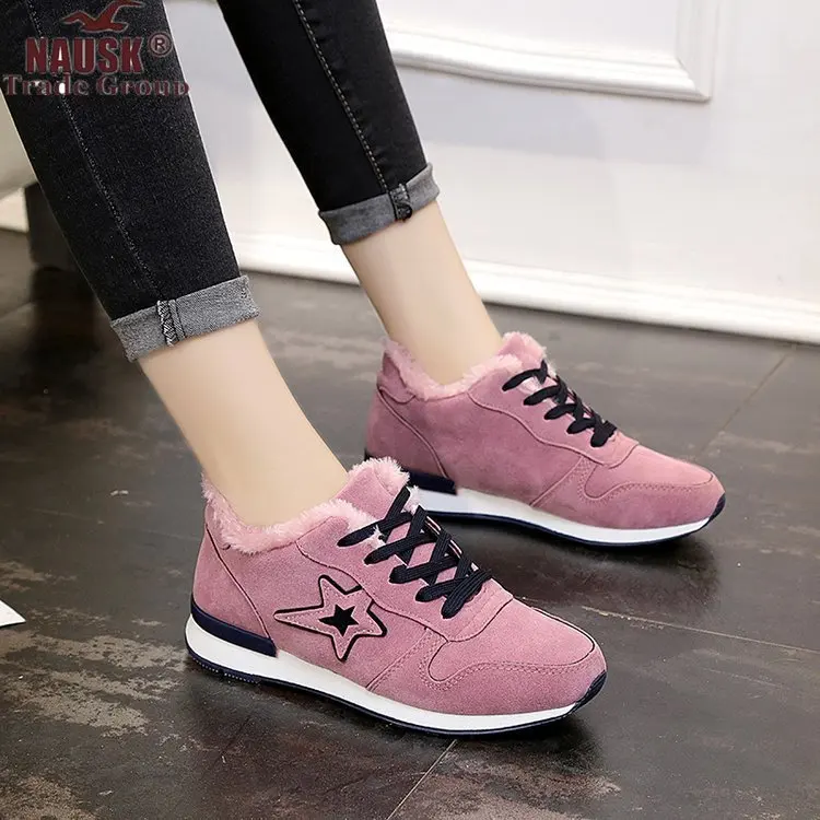 Женские ботинки из свиной замши эластичные полусапожки Броги натуральной кожи