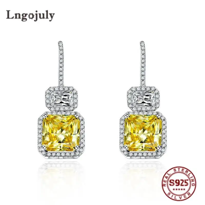 

Серьги с топазом из серебра 925 пробы, 8 х10 мм