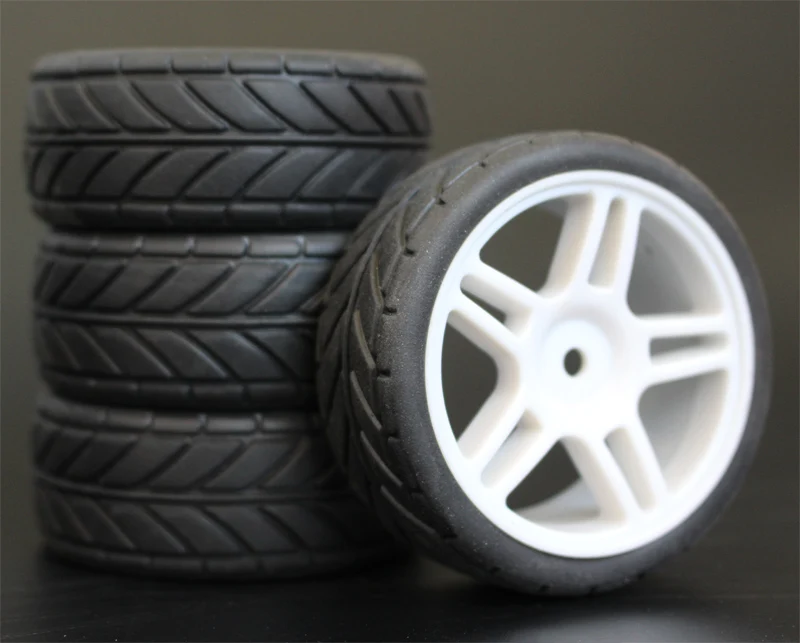 Резиновые гоночные шины на радиоуправлении 1 комплект 4 шт. обод колеса для