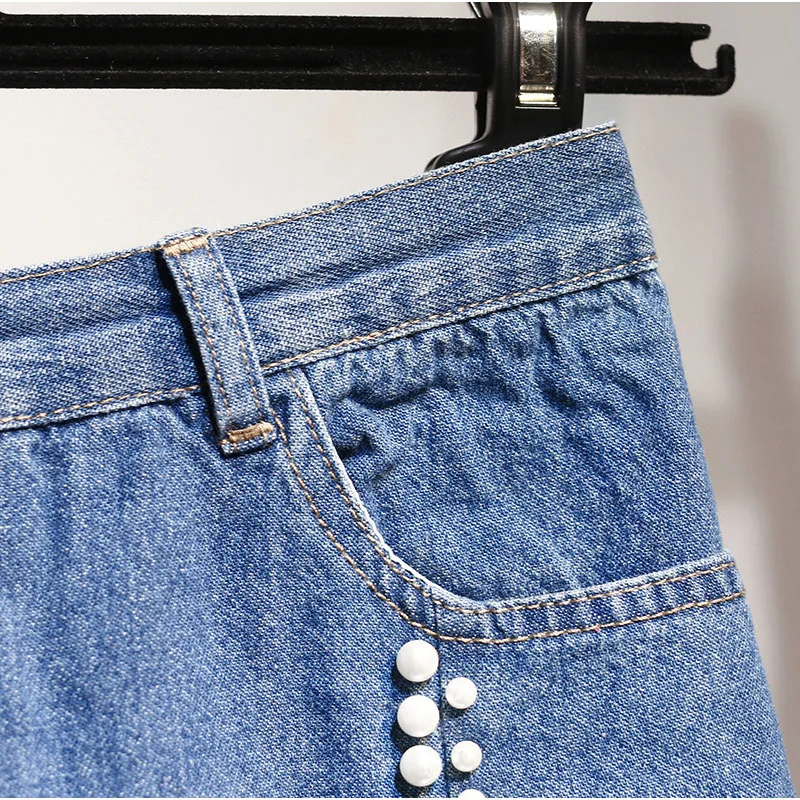 Короткие джинсы размера плюс с жемчужинами и бусинами на подоле 3XL 5XL