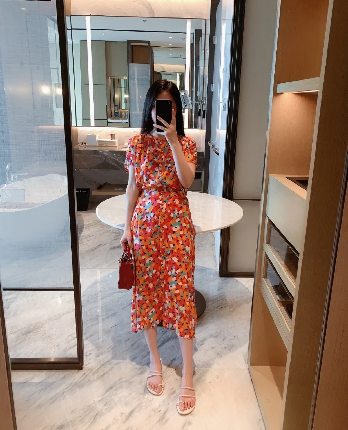 Платье женское длинное с V-образным вырезом и цветным принтом | Женская одежда
