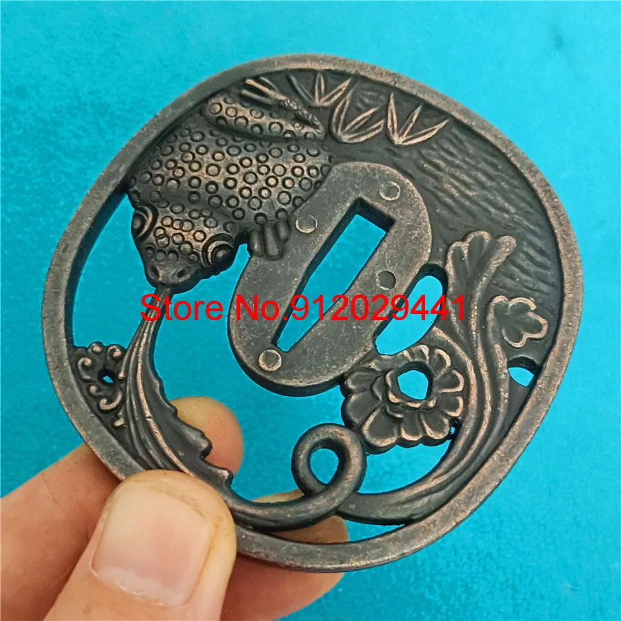 

Nice Alloy Frog Tsuba Handguard for Japanese Samurai Katana Wakizashi Tanto Sword Accessories Handmade