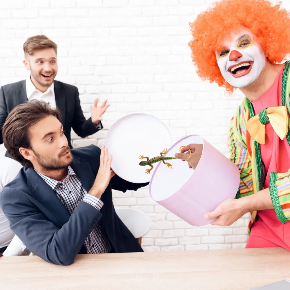 

NUOBESTY 2pcs Lizard Models Colorful Artificial Reptile Lizards Forest Lizards with Realistic Looking