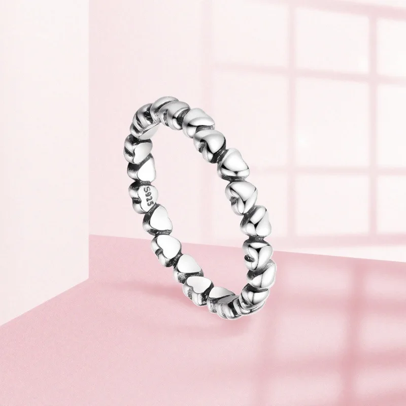 

2020 Ladies Fashion Trend Personality Creative New Ring Temperament Irregular Love Inlaid Zircon Ring Anniversary High Quality