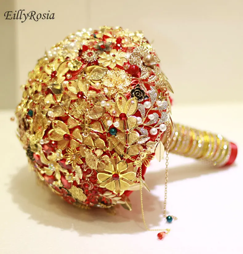Фото EillyRosia High-end Китайский Свадебный букет, красные, золотые, роскошные украшения Винтаж Букеты Свадебные Золотой Рубин Элегантные Exquisive №3