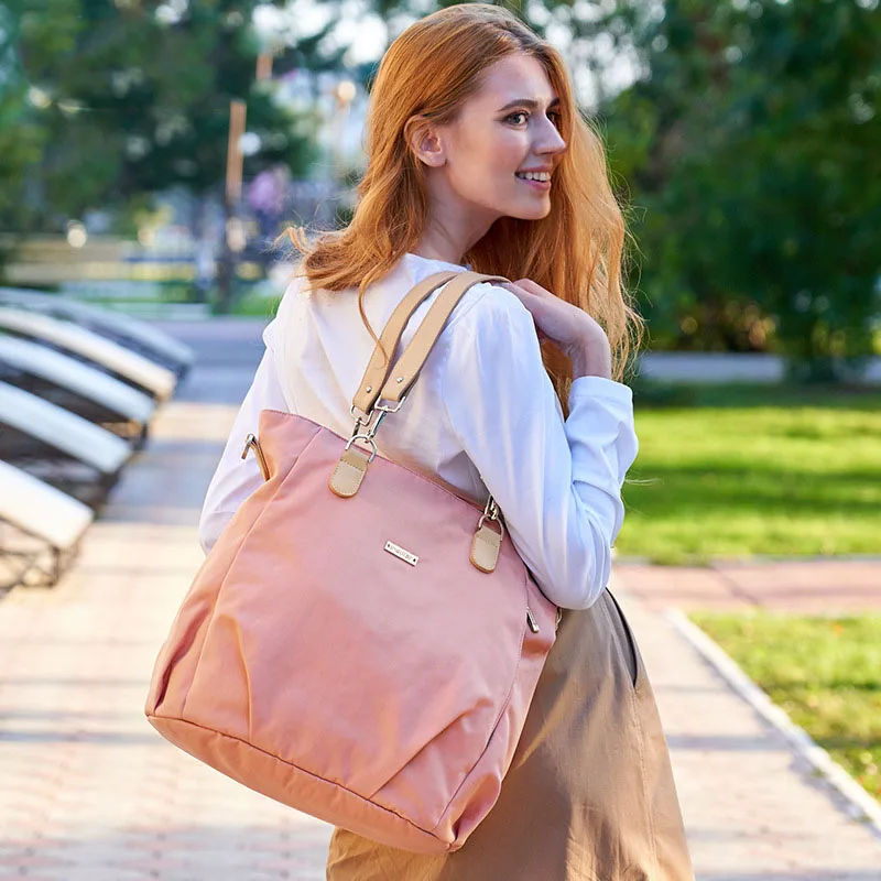 

Fashion one-shoulder messenger waterproof nylon mummy bag large capacity mother and baby outing bag mother bag baby stuff
