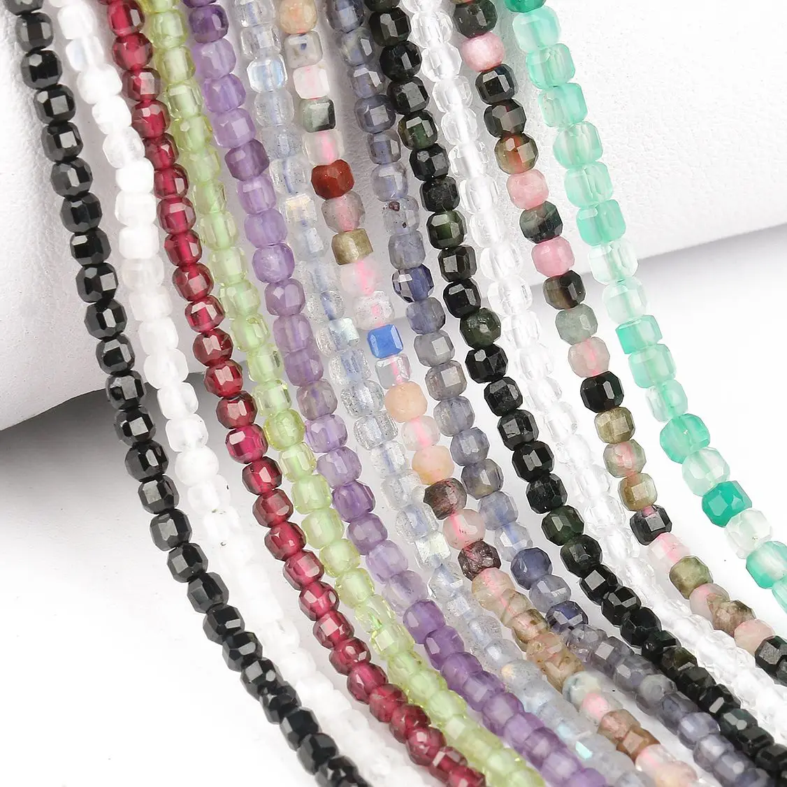 

Натуральный граненый кубический кристалл 3 мм, бусины из драгоценного камня, Квадратные Свободные разделительные бусины, браслет