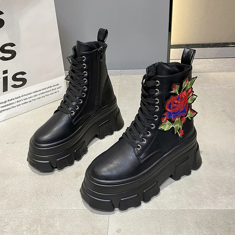 New Winter Boots For Women Fashion Floral Embroidery Lace-up Zipper Botas Mujer Boots Platform Heel Ladies Autumn Shoes