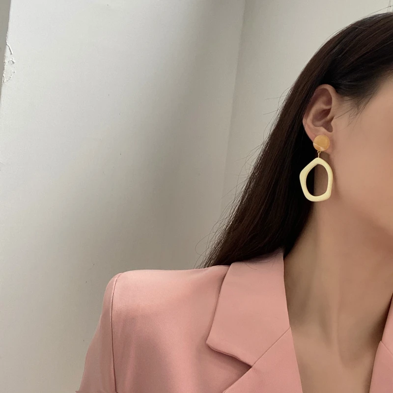 

S925 needle Fashion Jewelry Geometric Earrings Hot Selling High Quality Resin White Coating Earrings For Women Girl Party Gifts