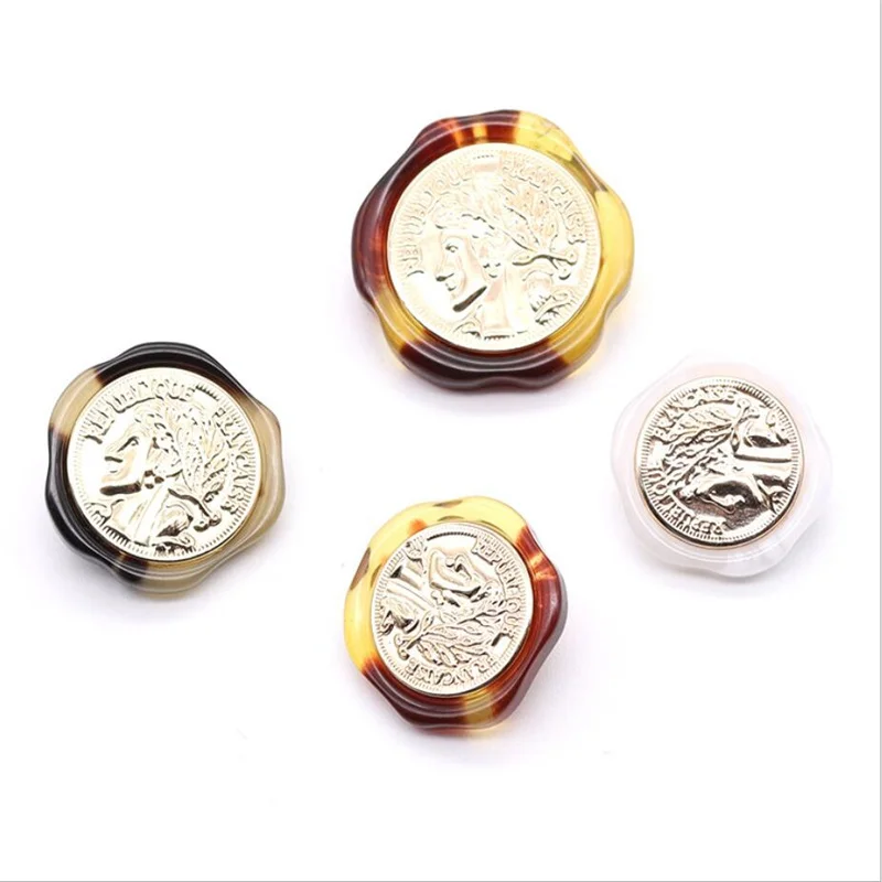 

1lot= 5 pieces Round metal coat buttons, coat sweater pearl buttons, all-match men and women black and white buttons J495