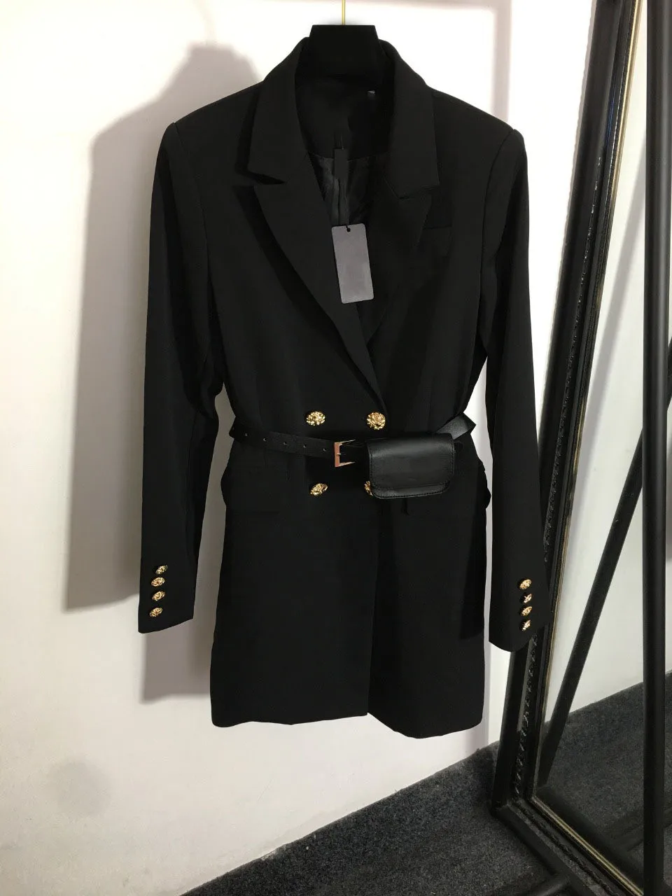 

Пальто женское демисезонное двубортное с поясом, C368