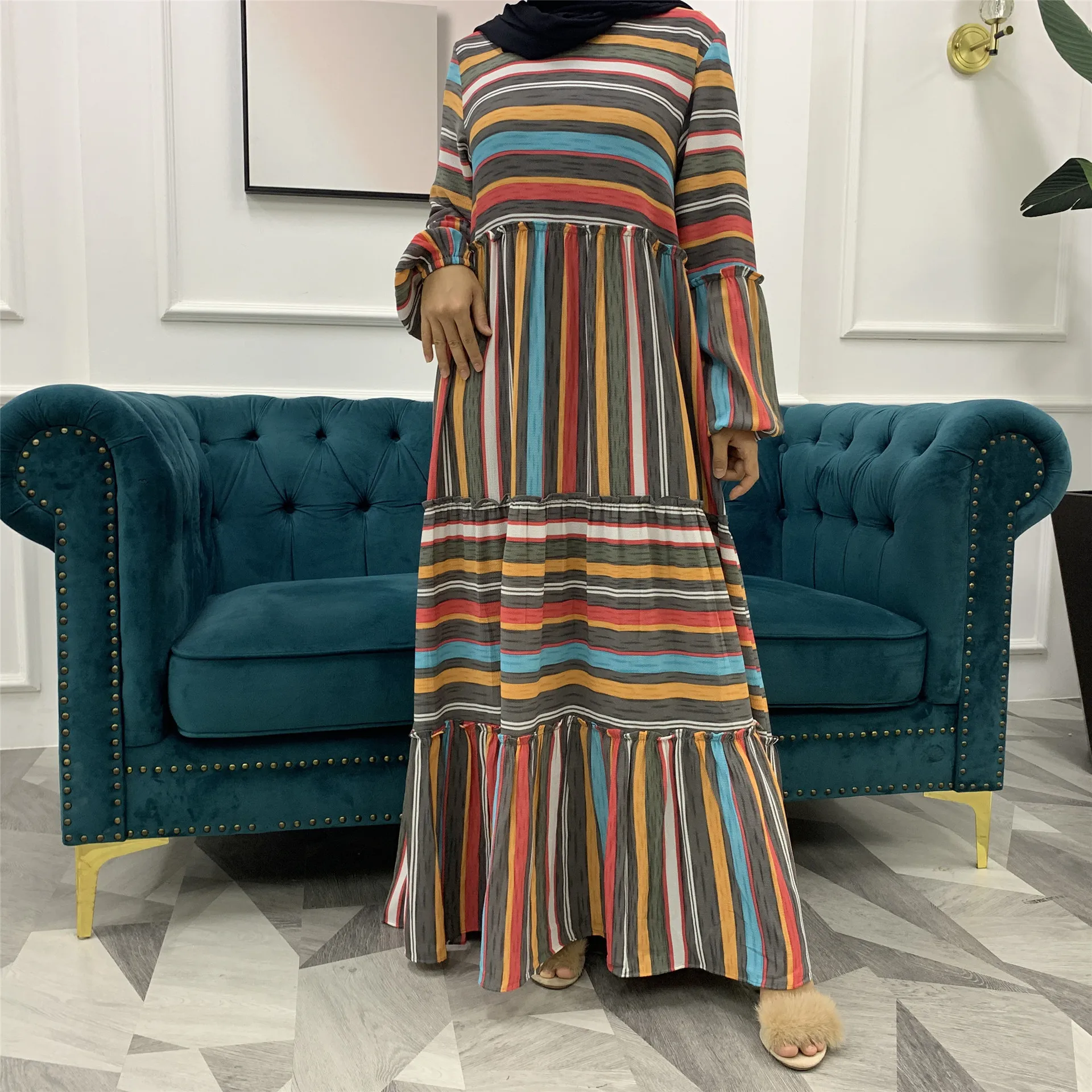 2021 New Muslim Women's Dress Color Stripe Print Dress Turkey Islamic Dubai Big Display Fashion European and American Long Skirt